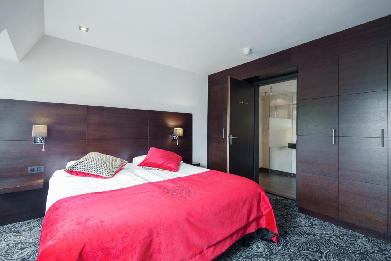 Van Der Valk Hotel Den Haag - Voorschoten Bagian luar foto