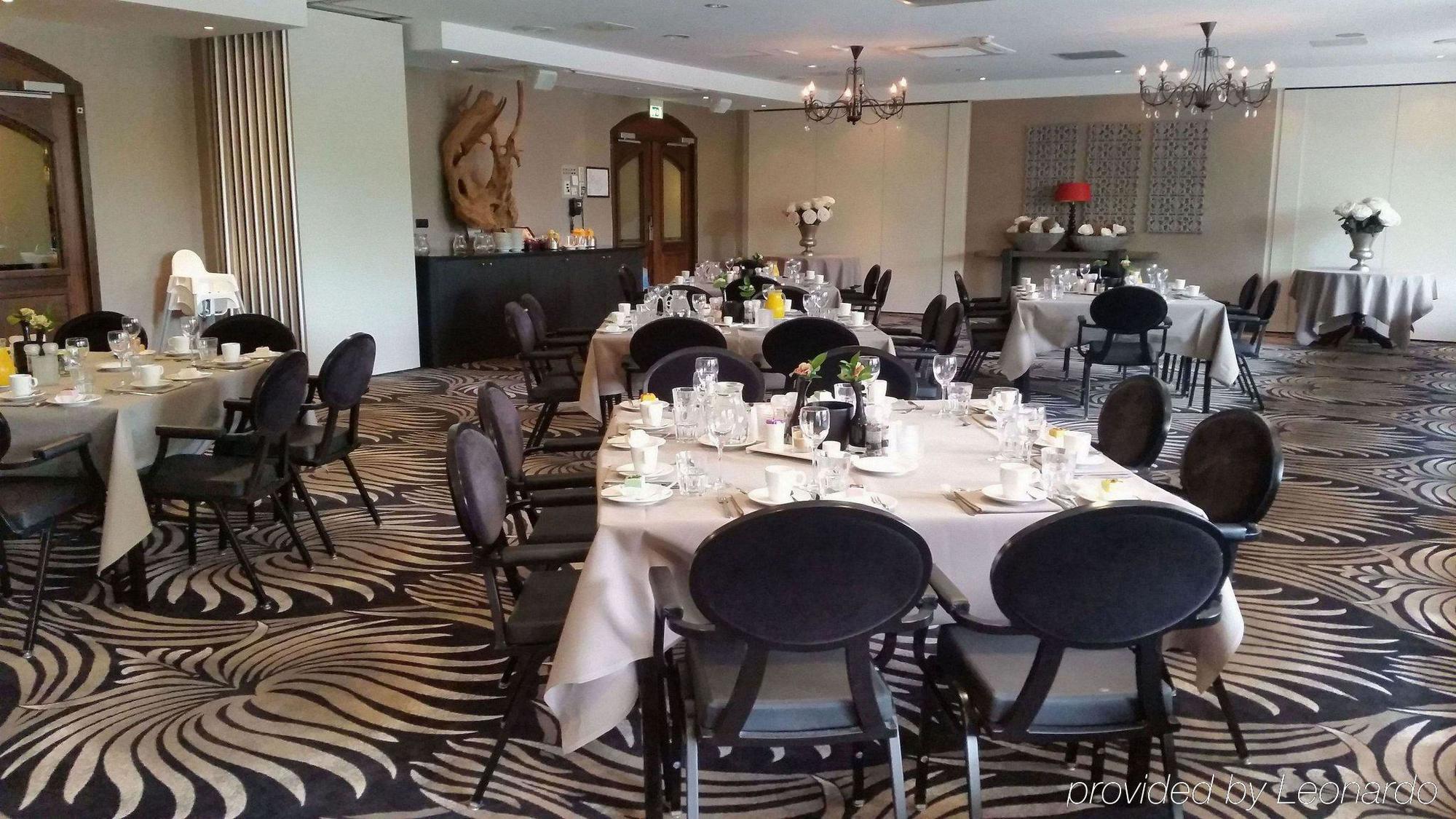 Van Der Valk Hotel Den Haag - Voorschoten Bagian luar foto